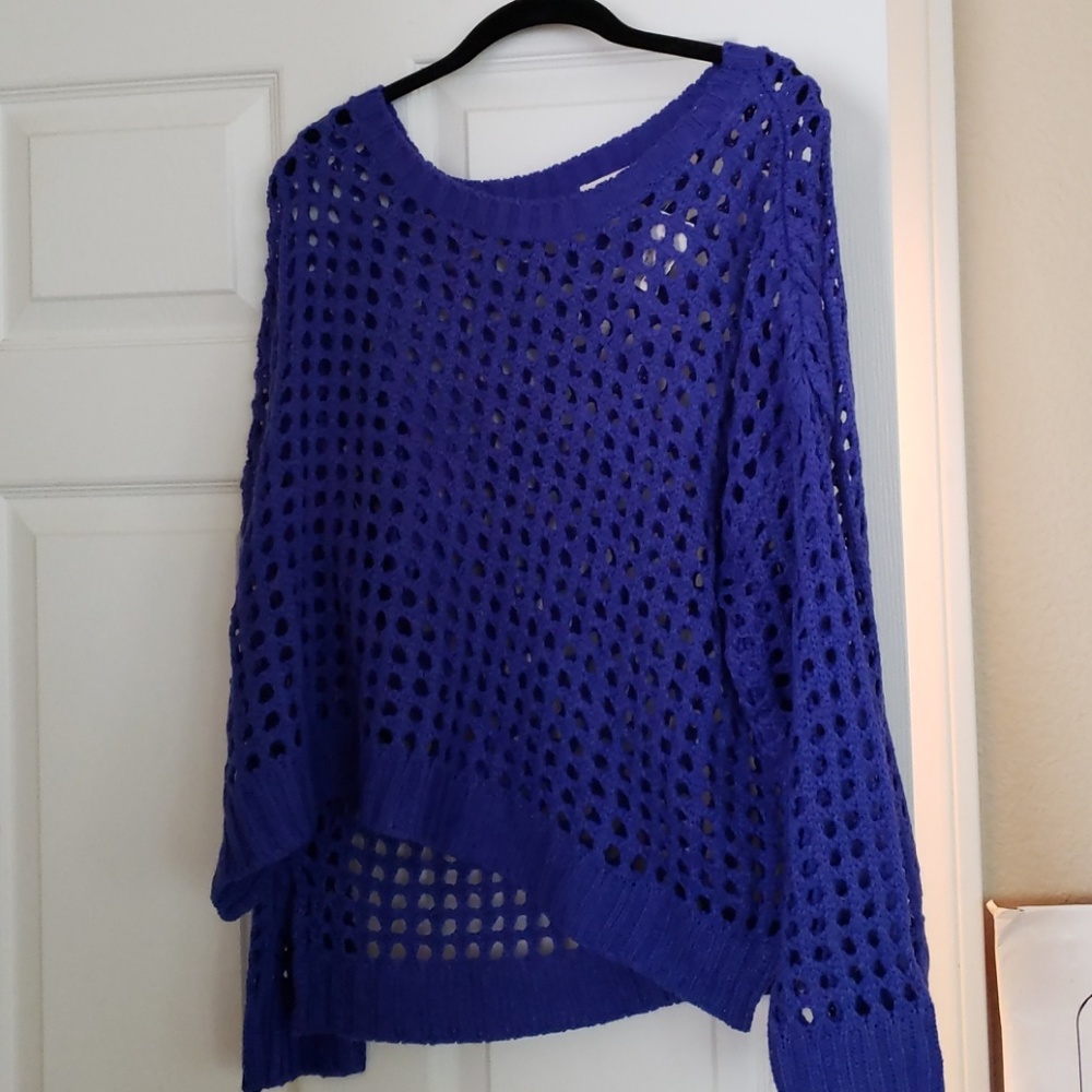 Long sleeve sweater